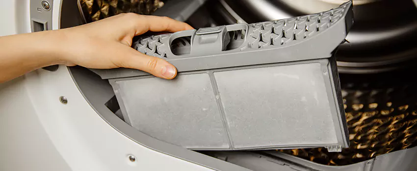 Signs Of A Clogged Dryer Lint Trap in Mooresville, North Carolina